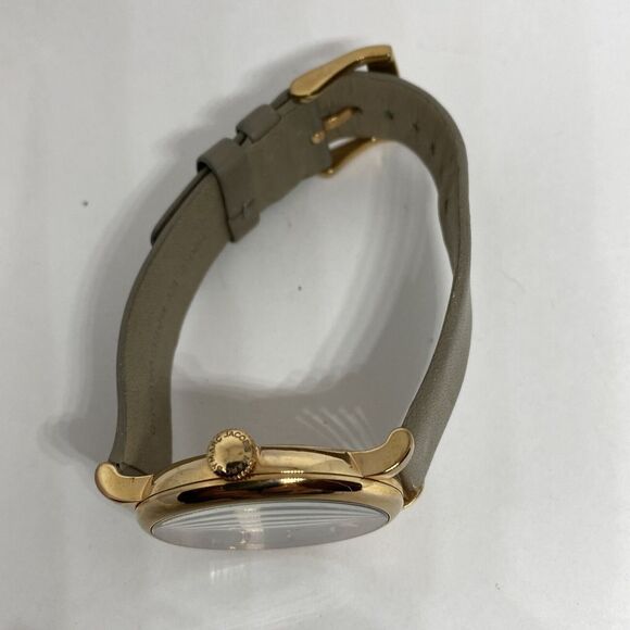 Marc Jacobs Baker MBM1266 Women Gray Leather Analog Gray Dial Quartz Watch JK895 - Picture 8 of 12